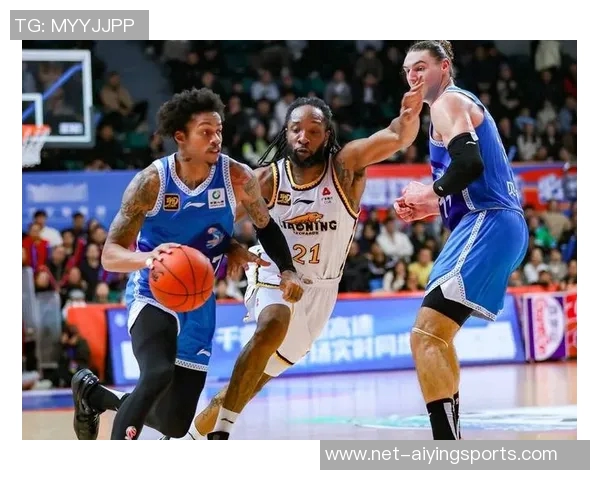 布朗狂砍49分洛夫顿豪取33分23篮板9助攻广厦主场力克上海迎来四连胜 布朗狂砍49分洛夫顿豪取33分23篮板9助攻广厦主场力克上海迎来四连胜